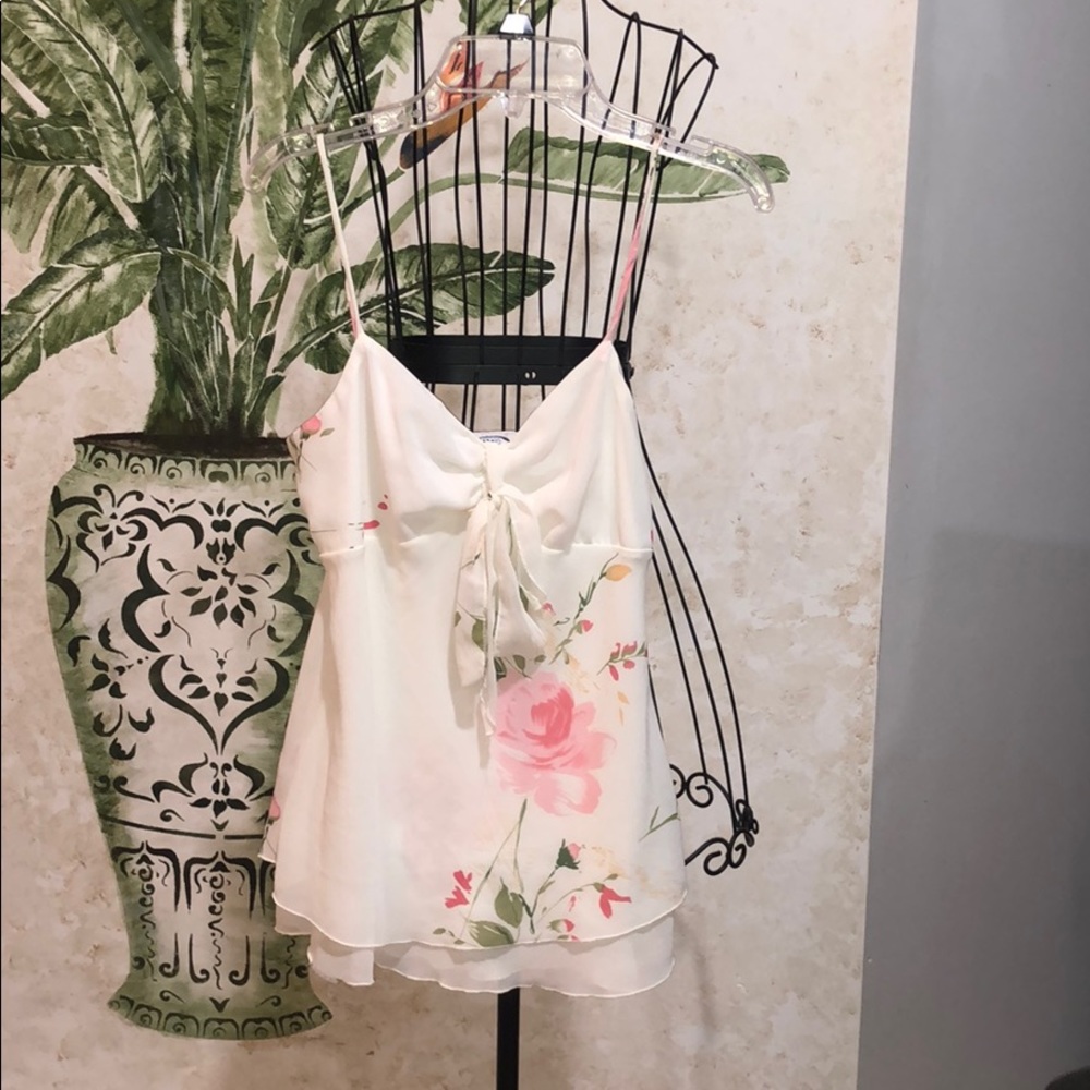 White top with rose